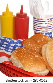 Table Setting For A 4th Of July Picnic Celebration