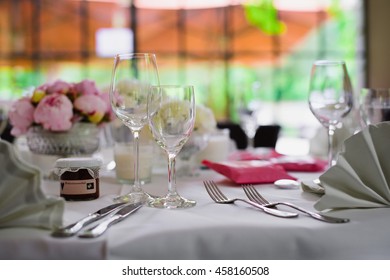 Table setting at a luxury wedding