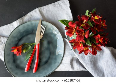 Table setting with spring flowers close up