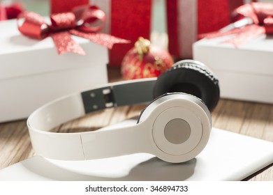 Tablet  And Headphone Best Christmas Gifts