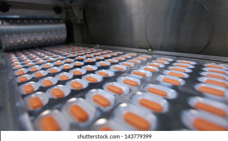 tablets coming out of the machine