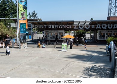 Tacoma, WA USA - Circa August 2021: View Of The Entrance To Point Defiance Zoo And Aquarium On A Sunny Day During Covid 19.