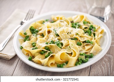 Tagliatelle With Cream And Peas