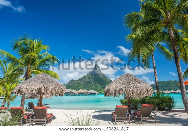tahiti french polynesia\
lagoon islands