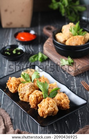 tahu walik is a typical banyuwangi snack made from tofu which is turned over and filled with meatball dough. Filled fully and then fried and suitable for eating chili sauce and soy sauce.