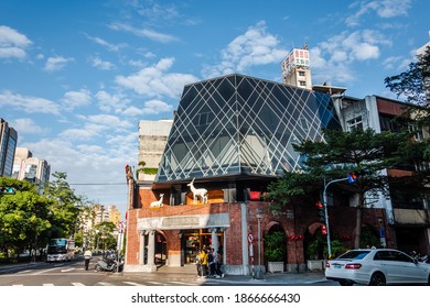 Taichung, Taiwan - November 21th, 2019: Miyahara, The Famous Cake And Ice Store At Taichung, Taiwan