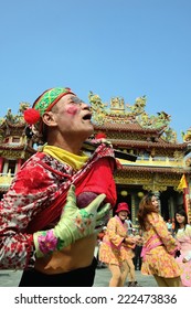 Tainan, Taiwan - Nov 16th : Married Miss SULAN Is Taiwan Common OU In The Traditional Temple Fairs, Coquettish Matchmaker Is A Middle-aged Man Playing Dress Up On Nov 16th ,2013 In Tainan, Taiwan