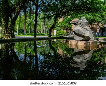 Taipei, JUL 1 2014 - Sunny View Of The Ju Ming Art Sculpture Of NTU Campus