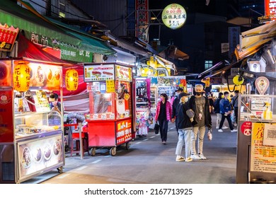 Taipei, Taiwan, 06 April 2022: Shilin Night Market In Taiwan