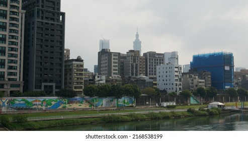 Taipei, Taiwan, 12 March 2022: Keelung River In Taipei City