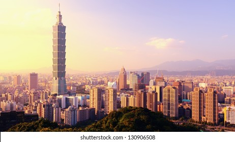 Taipei, Taiwan Evening Skyline.