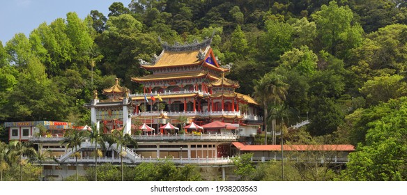 Taipei, Taiwan, March 15th 2021: View Of Zhinan Taoist Temple At Maokong In Wenshan District. It Was Founded In 1882. The Main Deity Of The Temple Is Lü Dongbin.