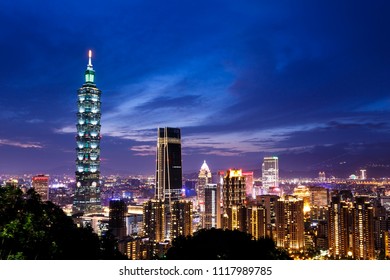 taipei,taiwan - May 10,2018 : Townscape of sunsets in Taipei, Taiwan.Taipei 101 is a landmark supertall skyscraper in Xinyi District.
