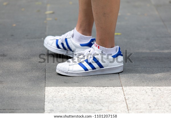 adidas superstar 19