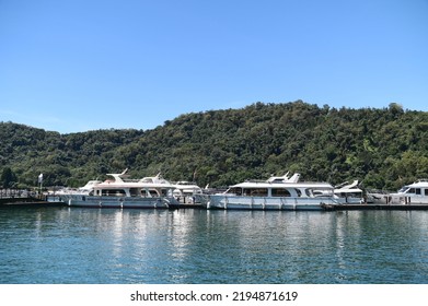 Taiwan - August 26, 2022: Sun Moon Lake Is A Beautiful Alpine Lake Located In The Middle Of Taiwan. Bike Riding Around The Beautiful Lake And Sampling Delicious Food Made By The Indigenous People.