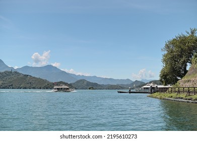 Taiwan - August 26, 2022: Sun Moon Lake Is A Beautiful Alpine Lake Located In The Middle Of Taiwan. Bike Riding Around The Beautiful Lake And Sampling Delicious Food Made By The Indigenous People.