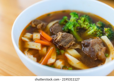 Taiwan Braised Beef Noodle Soup