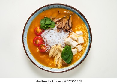 Taiwanese Beef Noodle Soup, Top View