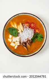 Taiwanese Beef Noodle Soup, Top View