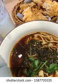 Taiwanese Popcorn Chicken With Noodles