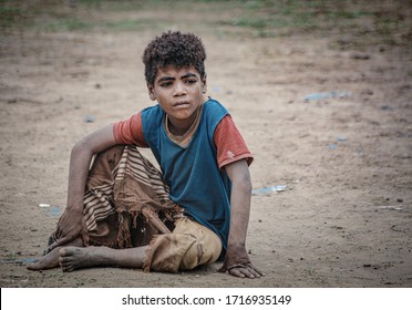Taiz _ Yemen _ 17 Apr 2020: A Poor Yemeni Child From Taiz Who Lives In A Bad Economic Situation Due To The Ongoing Conflict In The Country For The Sixth Year In A Row And Is On The Verge Of Collapse!