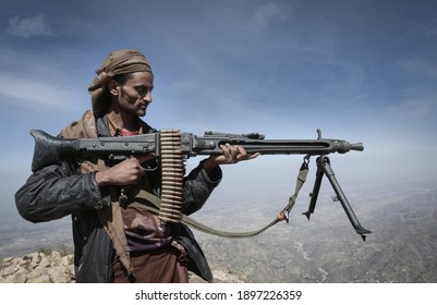 Taiz  Yemen  02 Nov 2016: Soldier fighting in the ranks of the legitimate army against Al-Houthi militia in the Taiz City, Yemen.