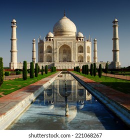 Taj Mahal, Agra, India - Shutterstock ID 221068267