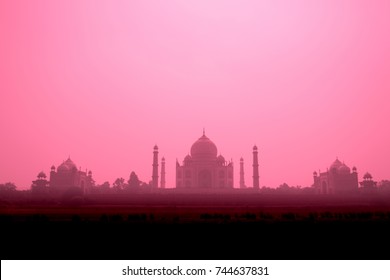 Taj Mahal Agra, India World 7 Wonders Attractive Beautiful Indian Travel Destination 