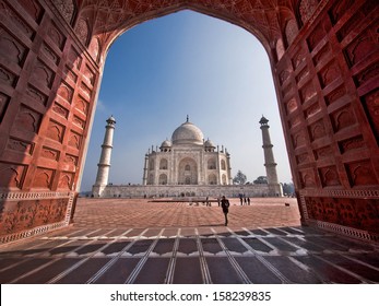 The Taj Mahal in Agra, Uttar Pradesh, India.
