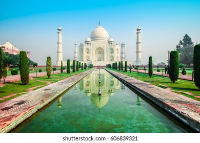 Taj Mahal, Agra, Utter Pradesh, India - Shutterstock ID 606839321