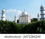 The Taj Mahal Bangladesh is an exact replica of the real Taj Mahal (a Mughal monument in Agra, India) located in Sonargaon, Perab, 10 miles east of Dhaka, the capital of Bangladesh. Taj Mahal Banglade