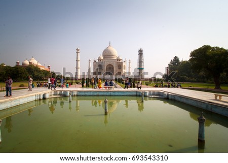 Taj Mahal tomb of shajahan and mumtaz love