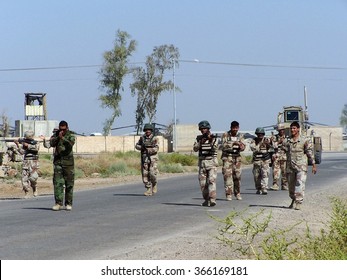 TAJI, IRAQ - SEPTEMBER 24, 2007: Iraqi Army Soldiers In Training