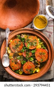 الطبخ المغربي الطحين المغربي Tajine-vegetables-260nw-293794451