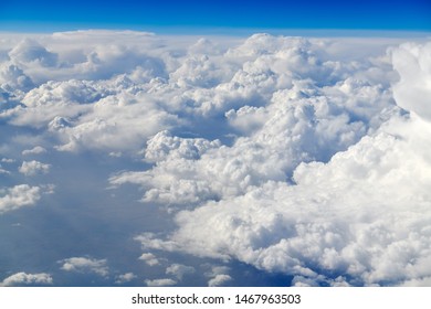 102,828 Clouds Above Sea Images, Stock Photos & Vectors 