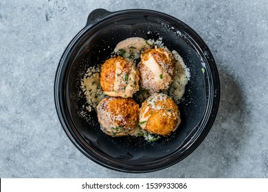 Take Away Fried Mac And Cheese Balls With Parmesan Cheese / Macaroni Bites In Plastic Plate Box Package / Container.