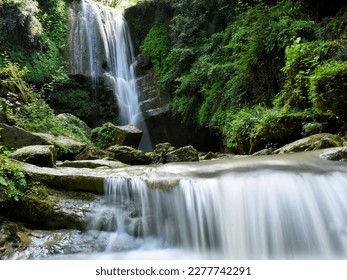 take lonexposure of waterfall with nikon d7200