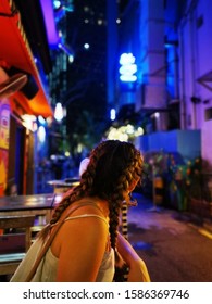 Taking In The Singapore Night Life 