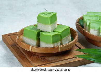 Talam Ketan Pandan Kuih Talam Kuih Stock Photo 2139642549 | Shutterstock