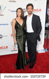 Talisa Soto And Benjamin Bratt At The 2009 ALMA Awards. Royce Hall UCLA, Westwood, CA. 09-17-09