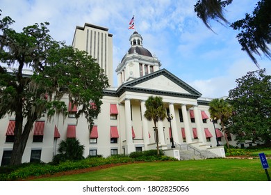 Tallahassee, FL /USA 11 13 2017: New And Old Florida State Government Building At Tallahassee, Florida, USA