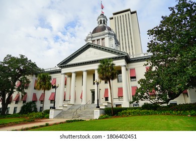 Tallahassee, FL /USA 11 13 2017: New And Old Florida State Government Building At Tallahassee, Florida, USA