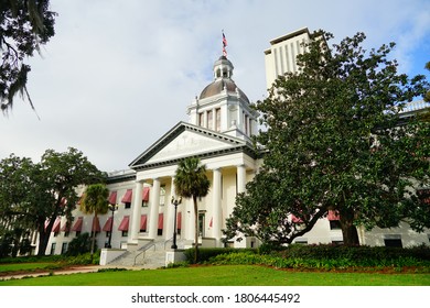 Tallahassee, FL /USA 11 13 2017: New And Old Florida State Government Building At Tallahassee, Florida, USA