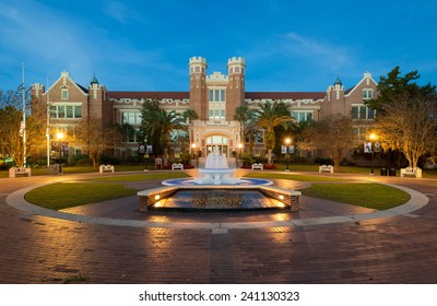 TALLAHASSEE, FLORIDA - DECEMBER 7: Dawn at Westcott Plaza on the campus of Florida State University on December 7, 2014 in Tallahassee, Florida 
