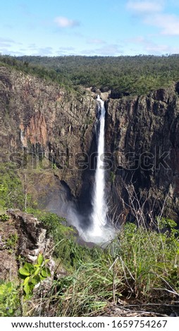 Similar – Foto Bild Wallaman Falls Ferne