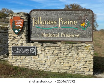 444 Tallgrass Prairie National Park Images, Stock Photos & Vectors ...