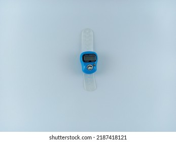 Tally counter. can be used to calculate. Usually used during events that have a lot of crowds or dhikr.