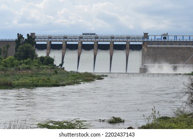 Tamilnadu , India - September 16 2022 Beautiful View Of Vaigai Dam River Water Flow