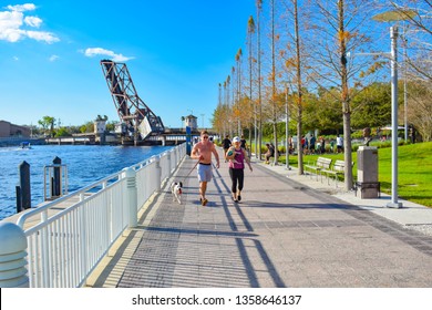 Tampa Bay, Florida. March 02, 2019 People Walking At Riverwalk In Downtown Area  (1)