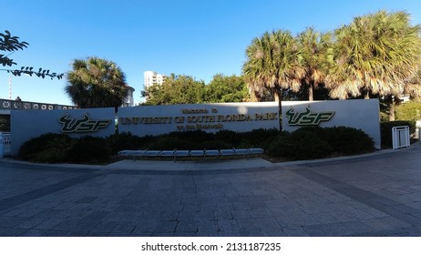 Tampa, FL, USA - 01 19 2022: Beautiful Hillsborough River Waterfront Walk In Tampa, Florida